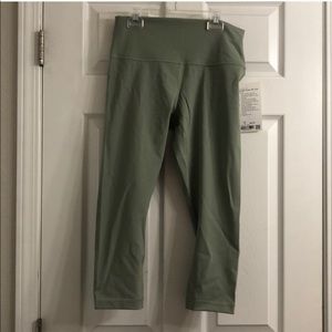 Lululemon wunder under - green size 10